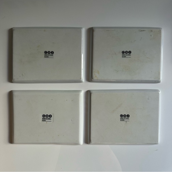 CB2 Oliver plates set of 4 - Picture 3 of 3